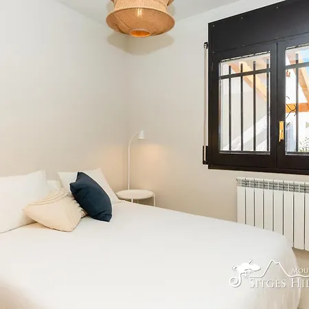 Caliza In With Private Pool And Large Garden - Air Conditioning In Bedroom * Cunit